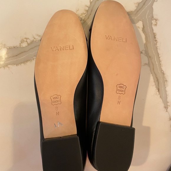 VANELi Frankie Black Leather Flat, Size 8N, NWOT
VANELI FC-313 - Picture 5 of 5